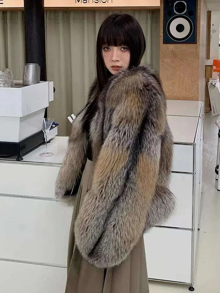 Fiona Women's Fur Coat | Gold-Edged Design, Winter Essential 5