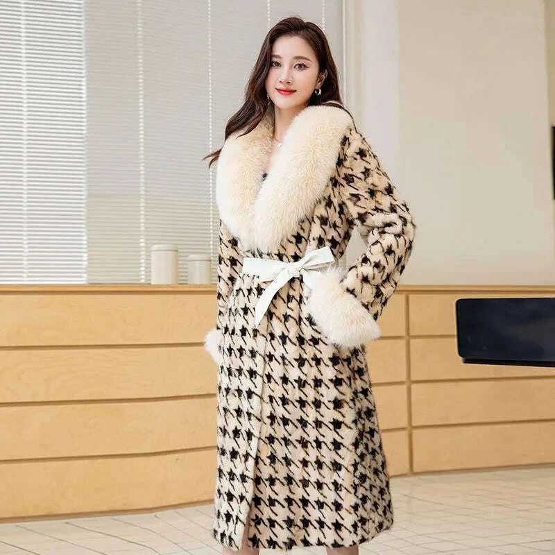 Mira Women's Winter Coat | Mink Fur, Thickened Oversized Design 1