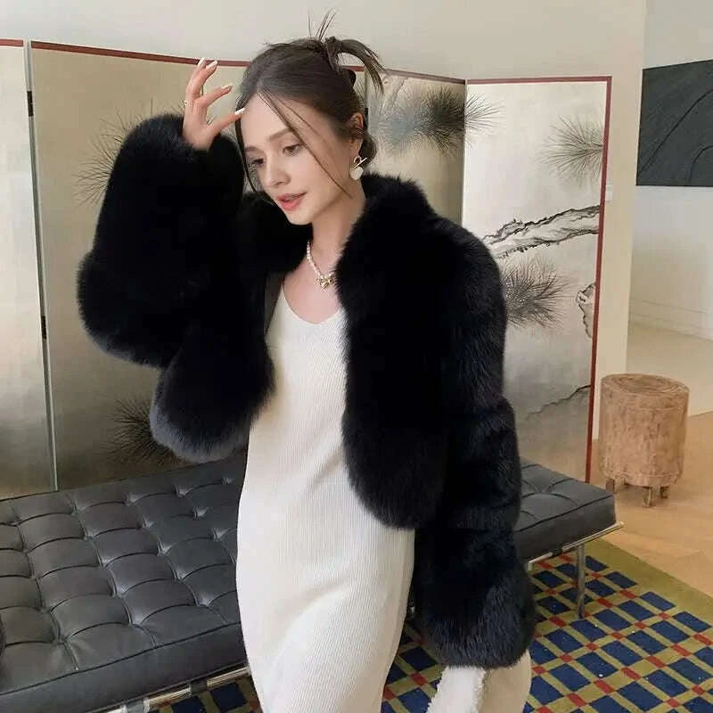 Quinn Women's Fox Fur Coat | Elegant Short Style 4