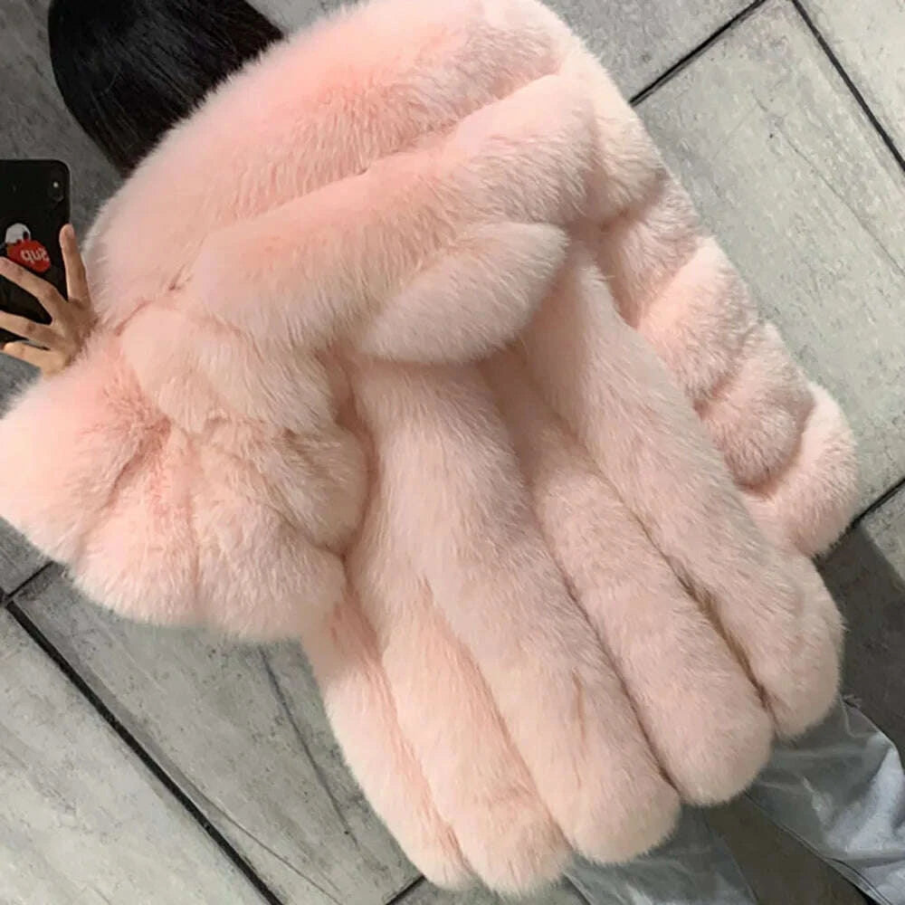 Yara Women's Fox Fur Jacket | Luxurious Warmth for Winter 9